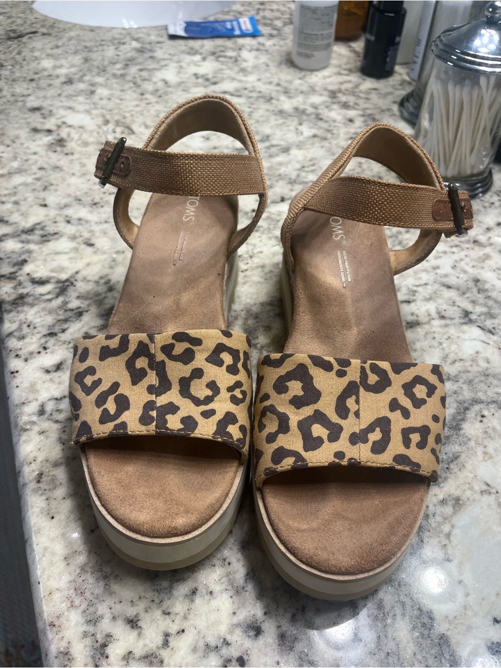 Womens Toms Leopard Print Tan Platform Sandals - Picture 2 of 4